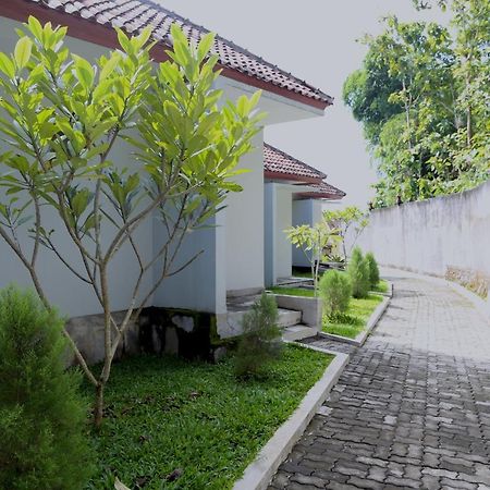 บุโรพุทโธ ฮิลล์ Hotel มาเกอลัง ภายนอก รูปภาพ