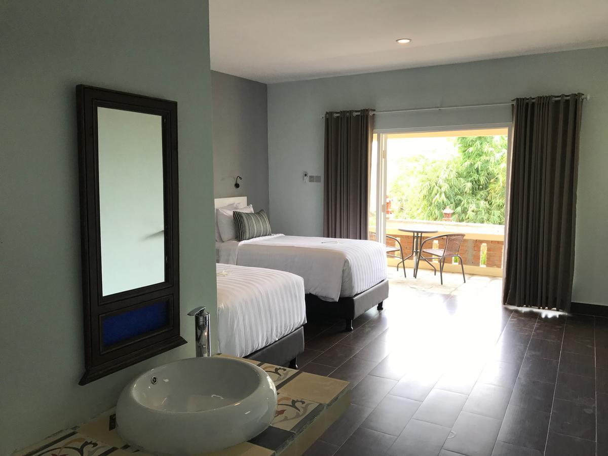 บุโรพุทโธ ฮิลล์ Hotel มาเกอลัง ภายนอก รูปภาพ